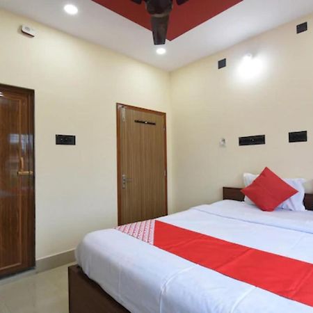 Staymaker Hotel Sannidhyo ชานตี นิเคทัน ภายนอก รูปภาพ
