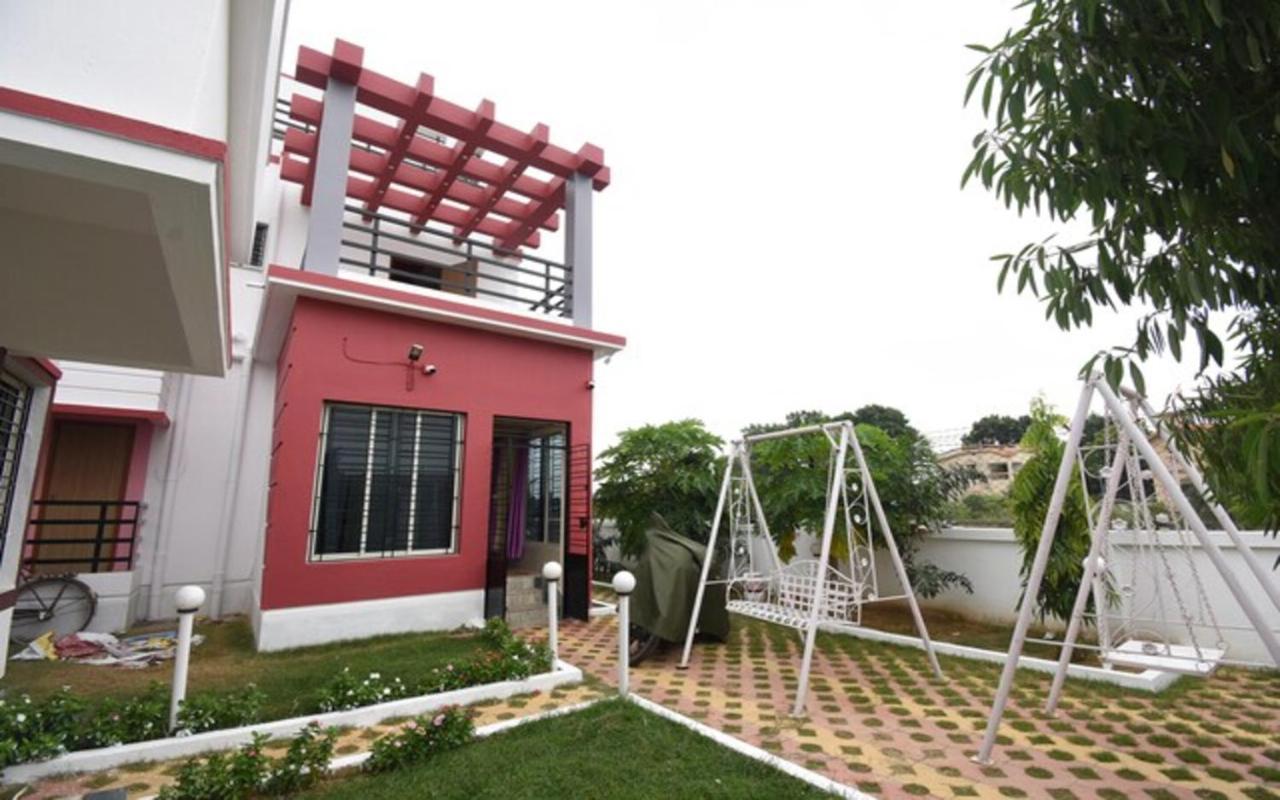 Staymaker Hotel Sannidhyo ชานตี นิเคทัน ภายนอก รูปภาพ